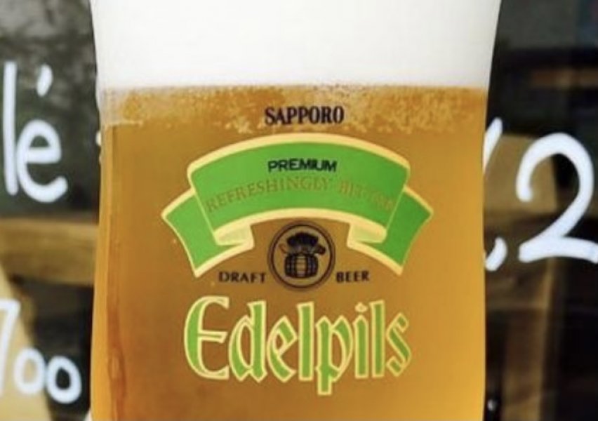 生ビールはサッポロ「エーデルピルス」