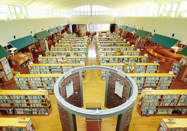 嘉麻市立 山田図書館