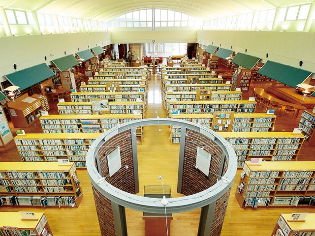 嘉麻市立 山田図書館