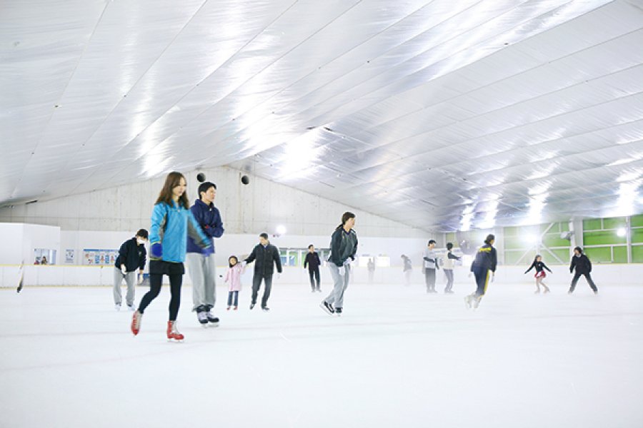 飯塚のレジャー 飯塚アイスパレス チクスキ