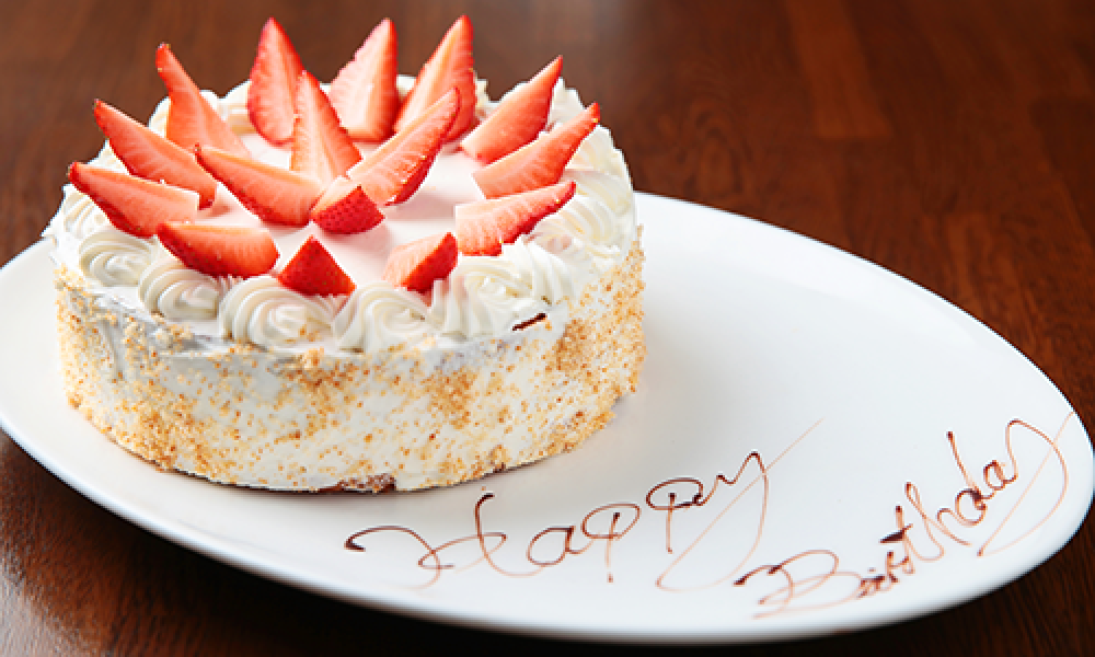 ケーキのご予約も承ります(3日前までに)12cm•15cm•18cm ¥1,500〜