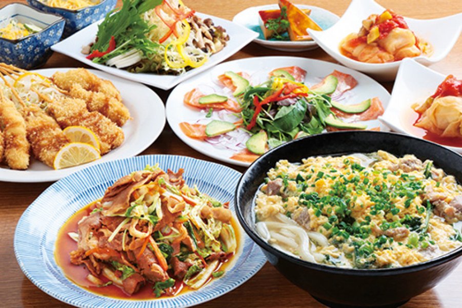 まんぷくコース￥3,000（飲み放題2時間込）