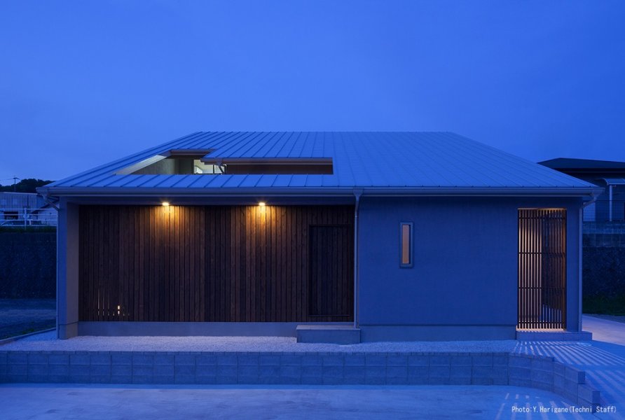 TOHKOU HOUSE