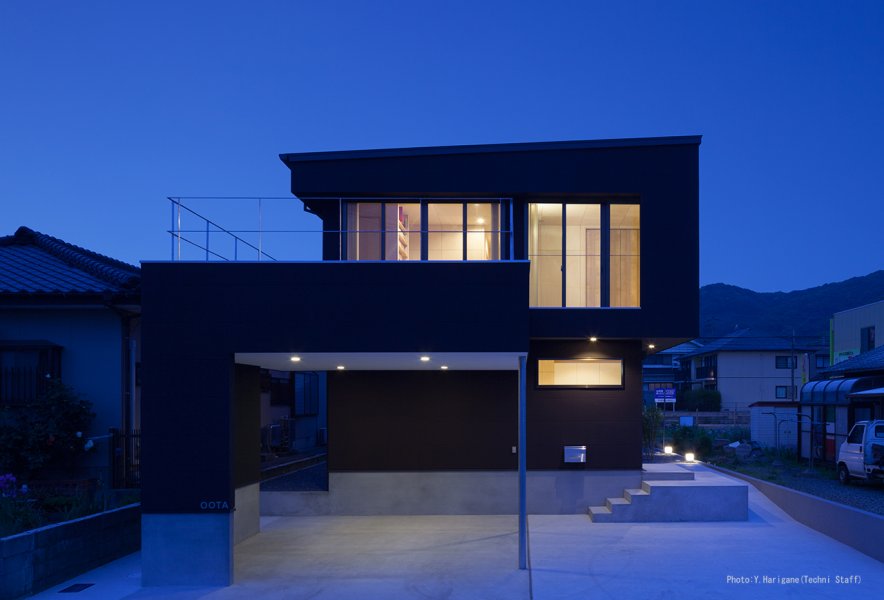 LINK HOUSE