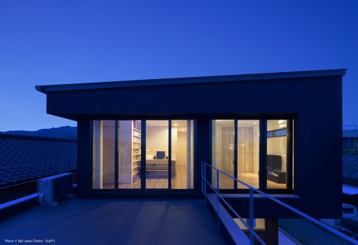 LINK HOUSE