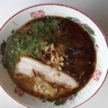 更にコッテリ派は大人の黒ラーメン￥650