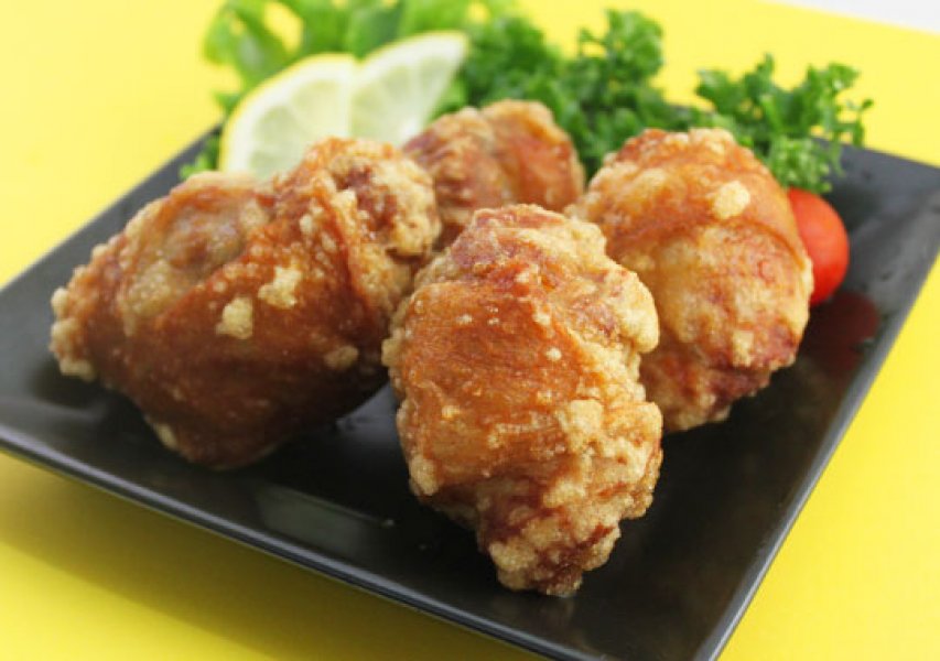 モモ骨なし　200円/100g