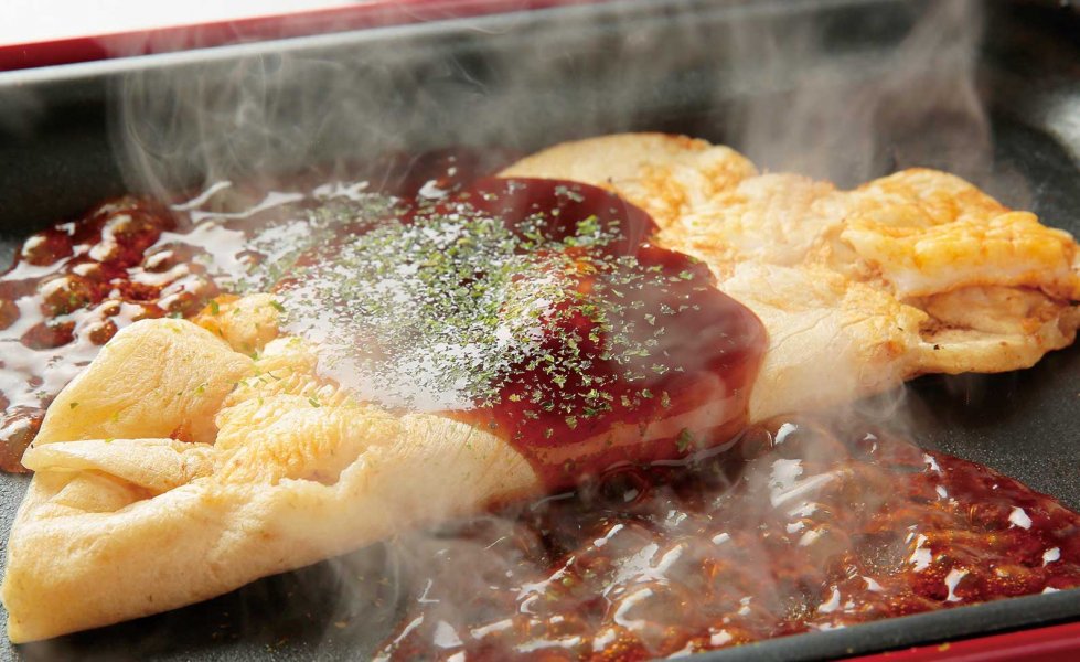 ●『特製イカ焼き』￥400 ／『特製イカ焼きデラックス（玉子入り）』￥450