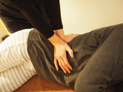 骨盤矯正にウエスト・股関節まわりを調整する「クビレ復活コース」