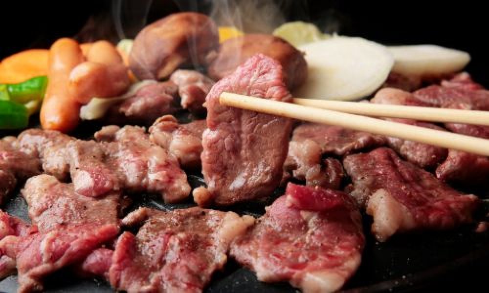 ビールやレモンサワーがおいしくなるこれからの季節は、BBQスタイルも人気です