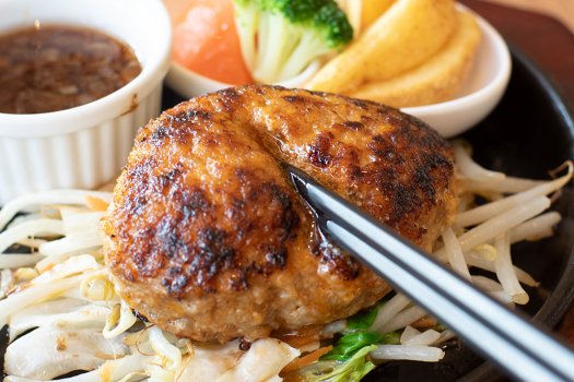 手仕事ハンバーグ【150g】1200円