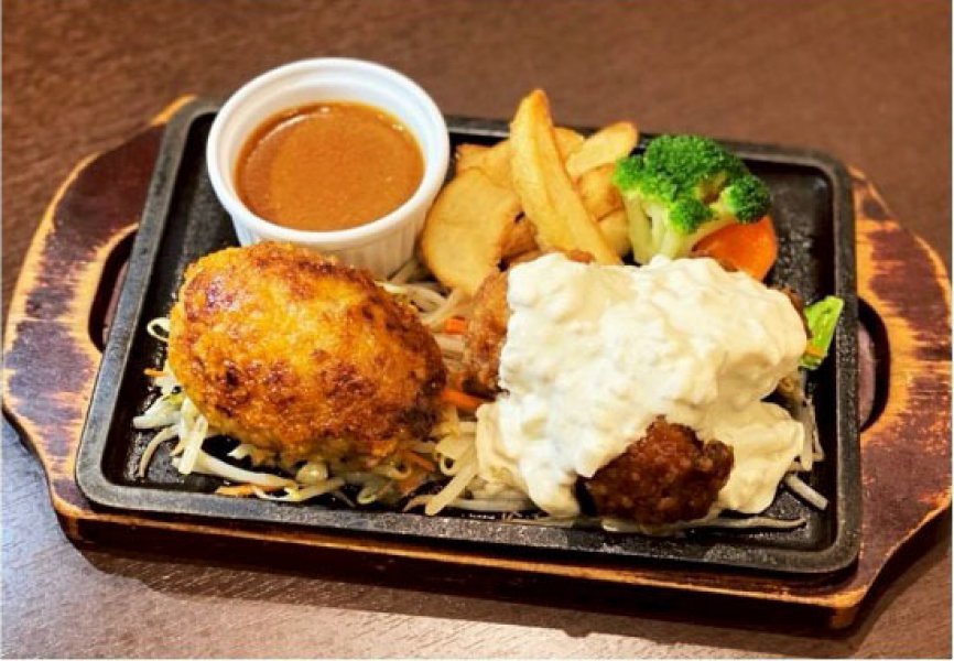 ハンバーグ＆チキン南蛮【150g・３個】1680円