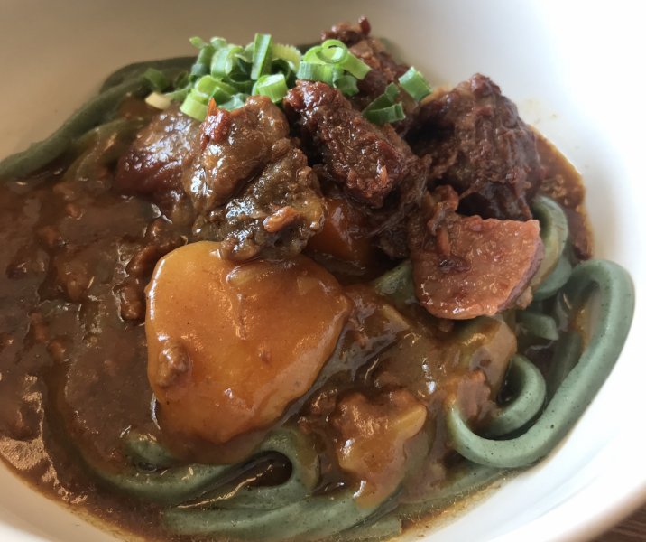 過去の月替り『大人気牛すじカレーうどん』