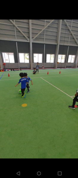 サッカー楽しいよ!!