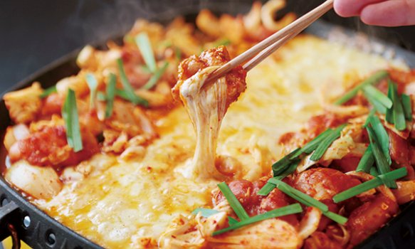 大好評のチーズタッカルビ！